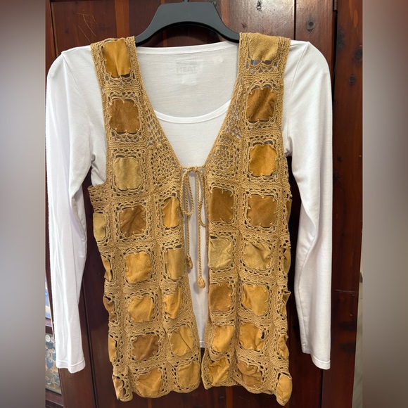 Vintage (90s) DKNY Jeans Crochet Patchwork Vest in Tan and Brown - Picture 8 of 12